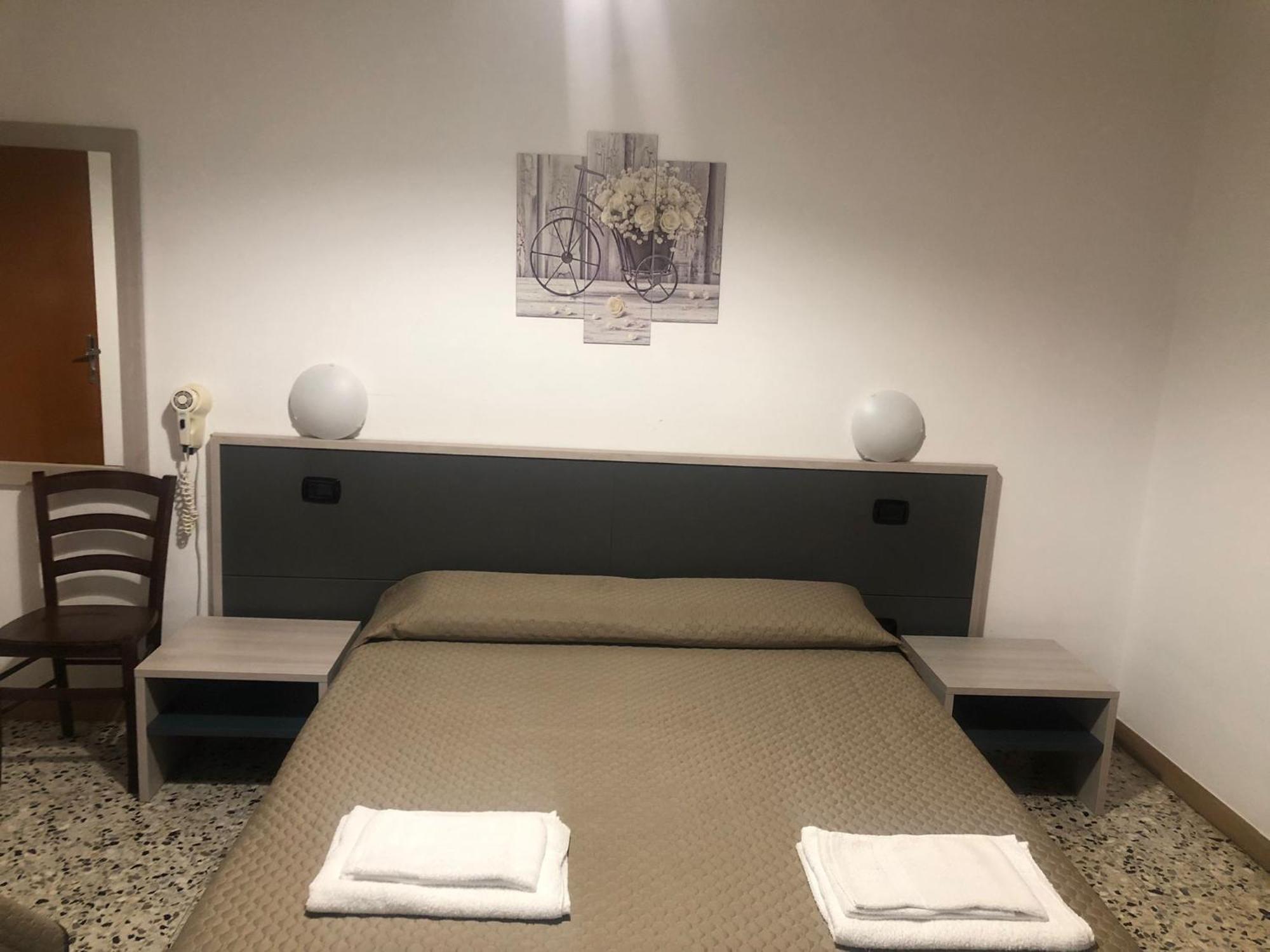 La Voglia Hotel Villanova sull'Arda Buitenkant foto